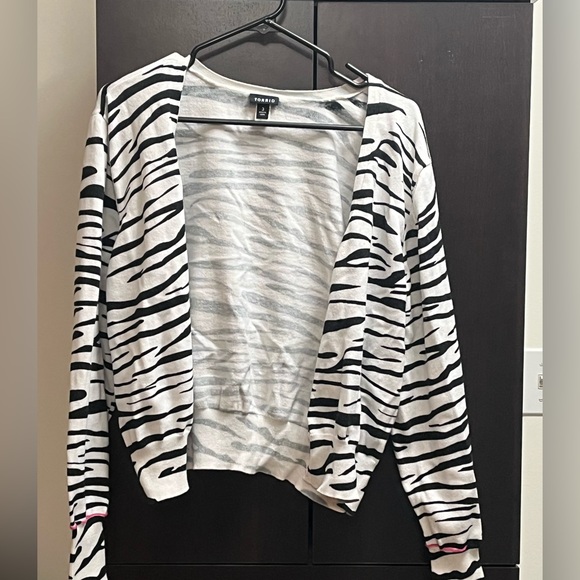 Cardigan - Picture 1 of 1